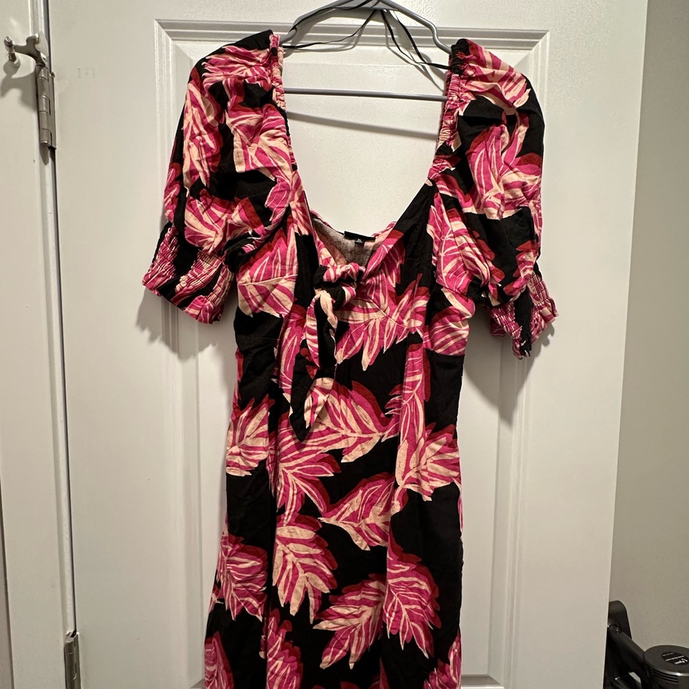 Floral linen front-tie dress